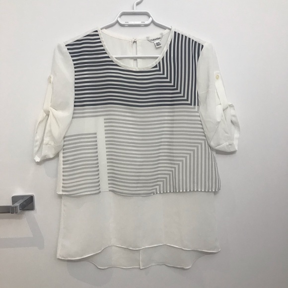 Calvin Klein petit top - Picture 1 of 3